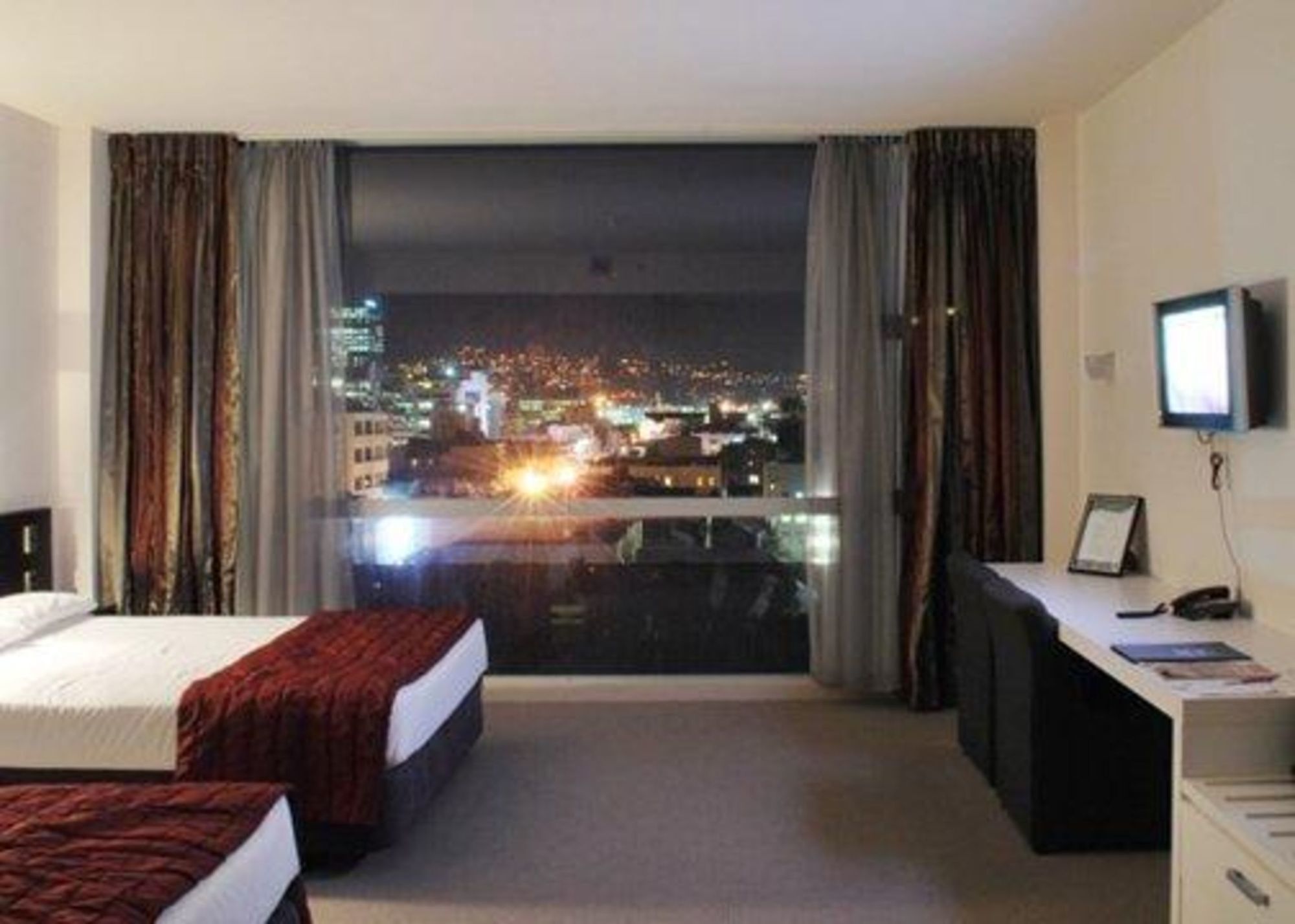 Naumi Hotel Wellington Bilik gambar